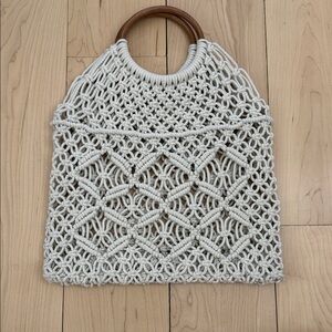 Elegant White Macramé Handbag
